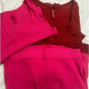 SOLD!!!!!SKIMS lounge set